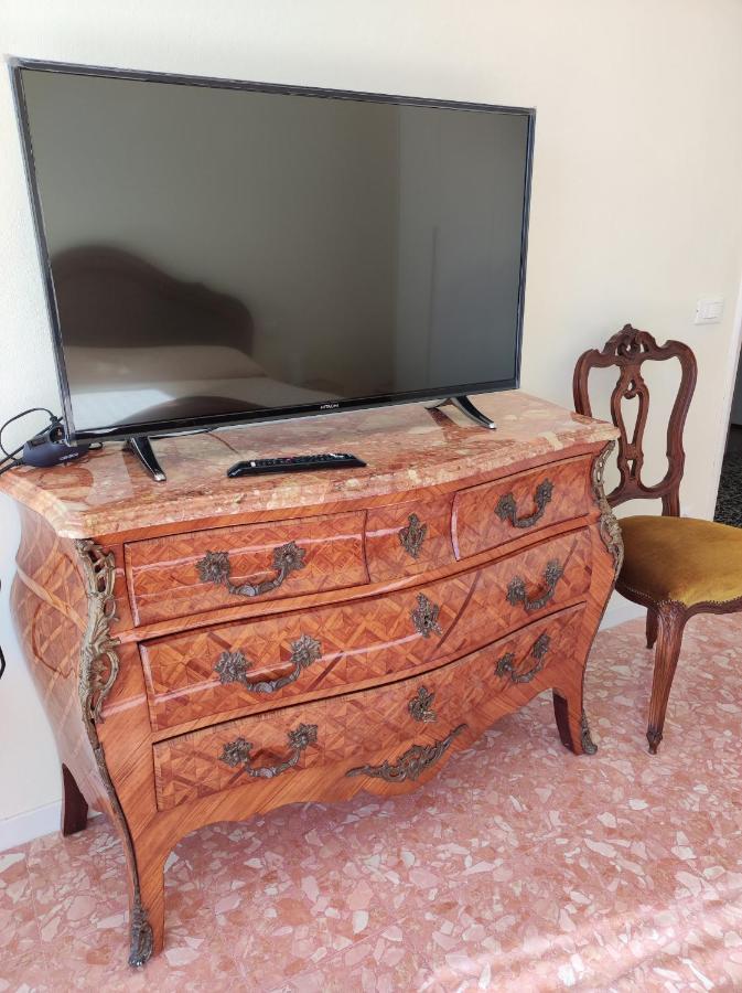 - Vicino Al Mare E Servizi Apartment Viareggio