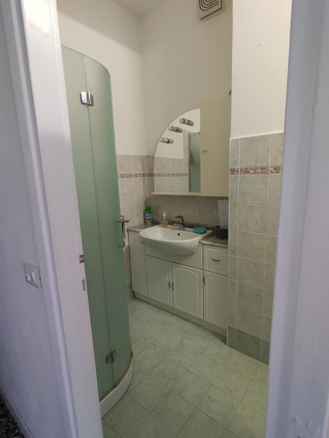 - Vicino Al Mare E Servizi Apartment *